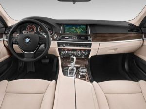 BMW 528i 1 300x225 باتری بی ام و 528