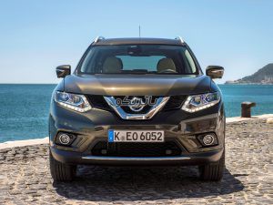 Nissan X Trail 1 300x225 باتری نیسان ایکس تریل