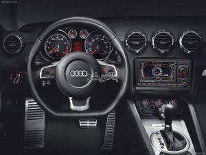 audi tt 7 300x225 باتری آئودی tt