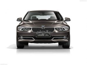 bmw 320 2 300x225 باتری بی ام و 320