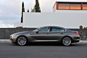 bmw 640i 11 300x200 باتری بی ام و 640