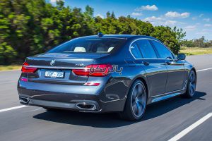 bmw 740 7 1 300x200 باتری بی ام و 740