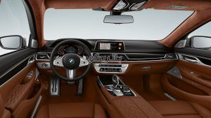 bmw 740 8 1 300x169 باتری بی ام و 740