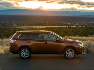 mitsubishi outlander 6 300x225 باتری میتسوبیشی اوتلندر