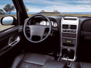 ssangyong musso 8 300x225 باتری سانگ یانگ موسو