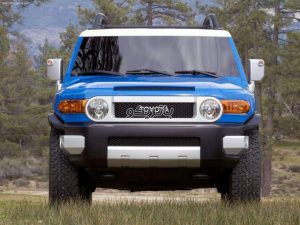 toyota fj 1 300x225 باتری تویوتا اف جی کروزر