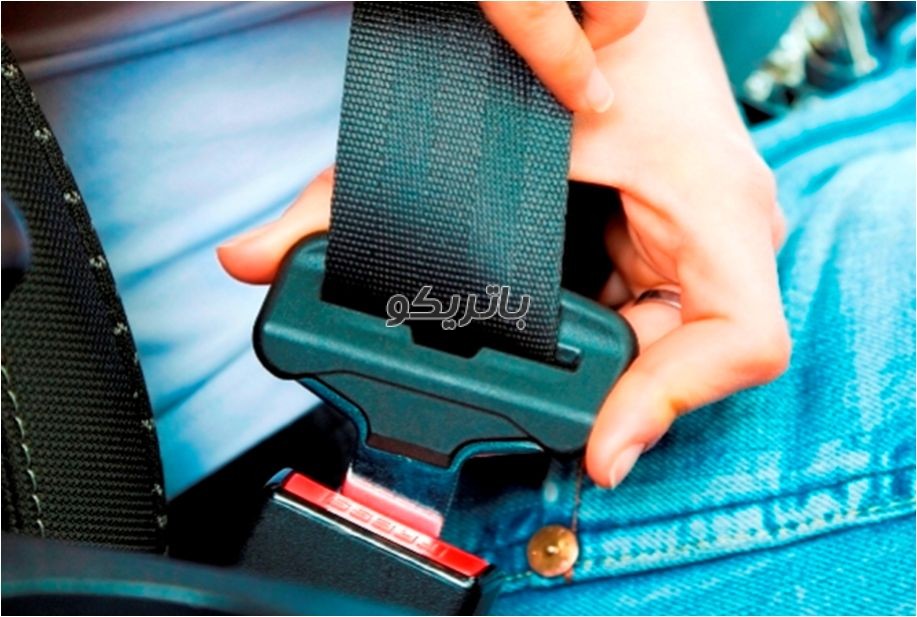 چگونه راننده بهتری باشیم؟ بستن کمربند ایمنی چگونه راننده بهتری باشیم؟